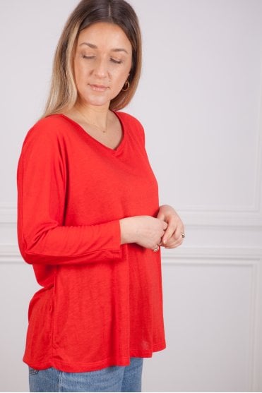 Valentine Scoop Neck Top in Red