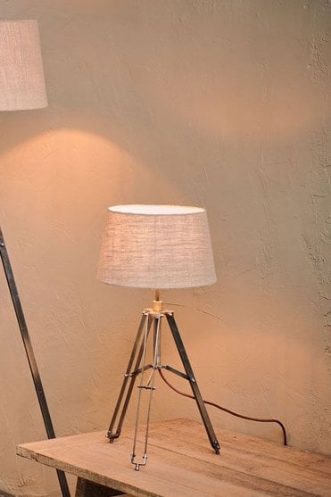Mawusi Tripod Lamp