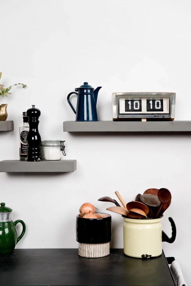 Padhome Monobloc sliced concrete shelf