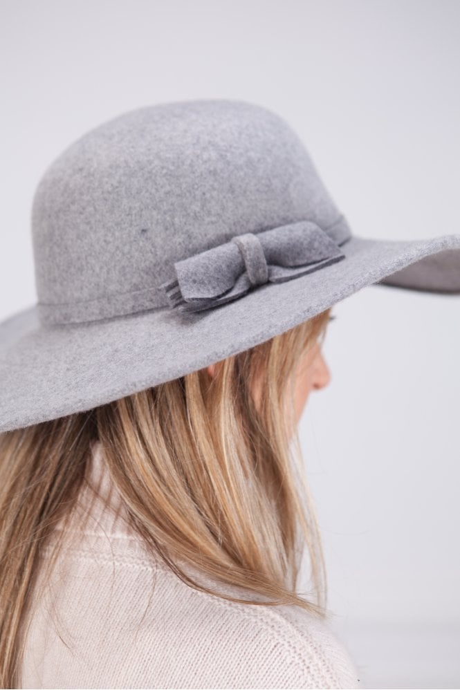 Seeberger Felt Floppy with Bow in Smoke Grey