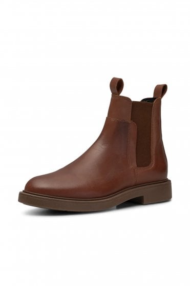 Thyra Chelsea L